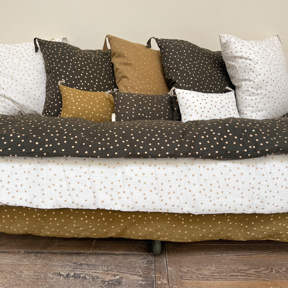 Plaid, Édredon, Boutis : Qu'est ce qui les différencie ?